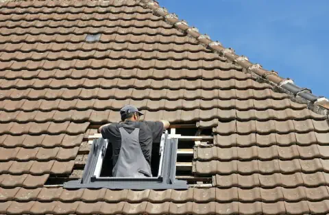 Pose de velux - Saint-André-de-Majencoules